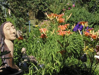 Stolze Helene mit Lilien